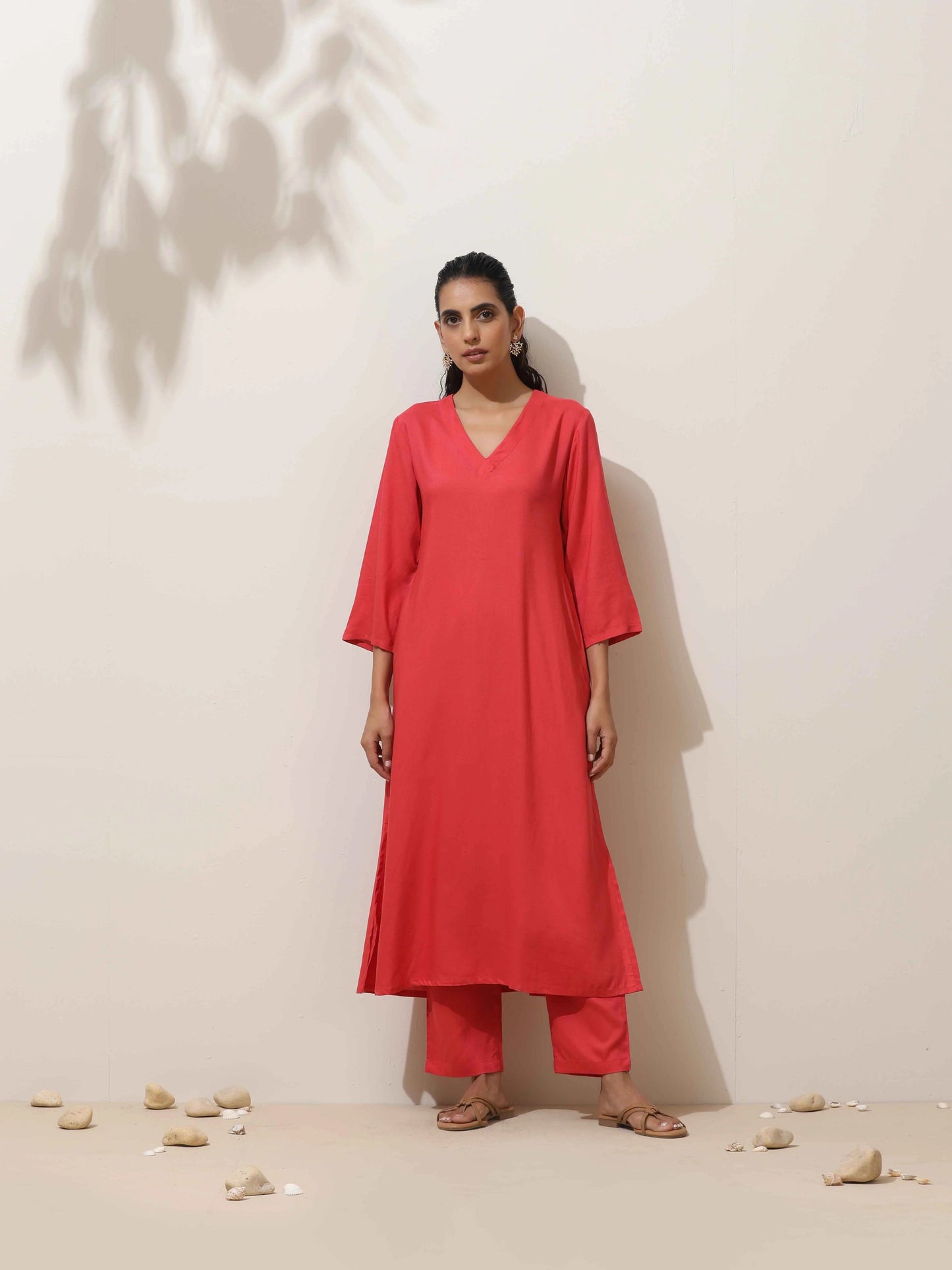 trueBrowns Coral Viscose Solid Kurta Pant Set | Swadesiicart