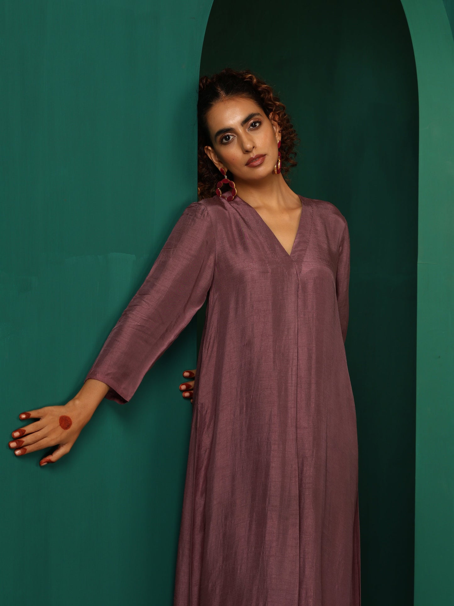 trueBrowns Light Mauve Silk Front Pleat Kurta Pant Set | Swadesiicart