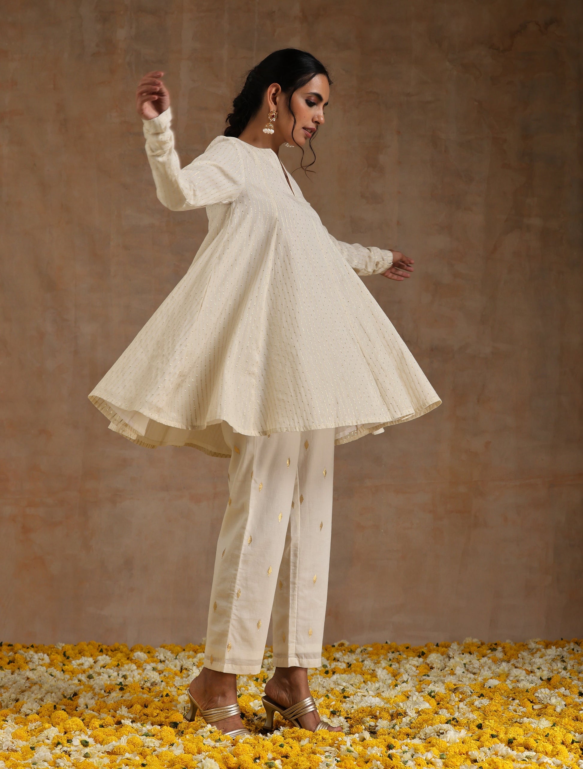 trueBrowns Ivory Gold Cotton Flared Co-Ord Set - Swadesiicart