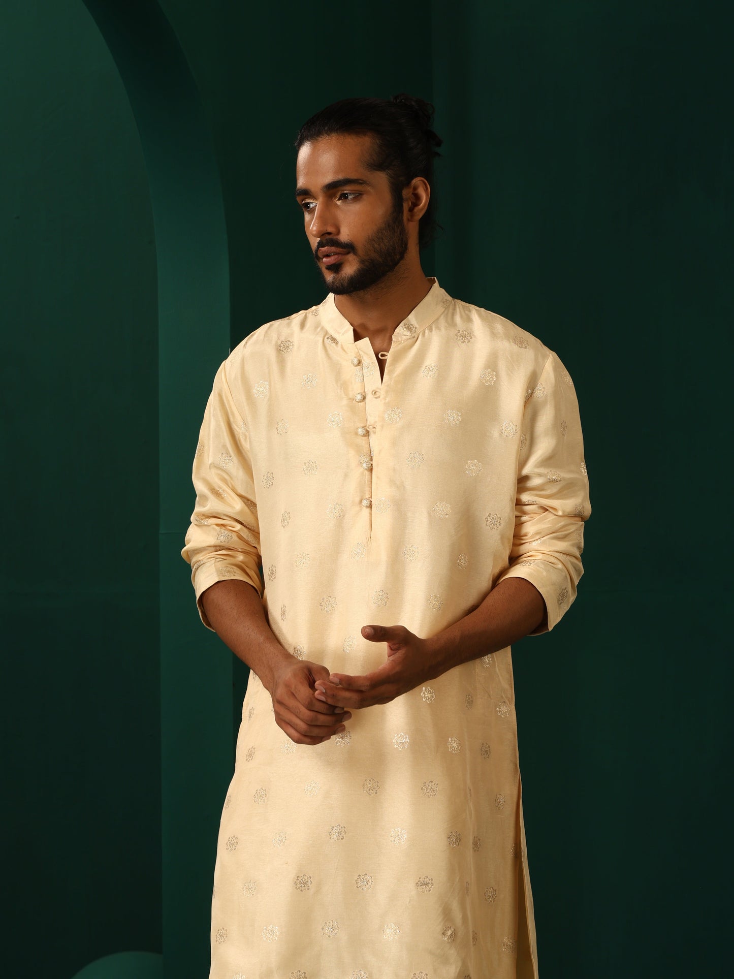trueBrowns Men's Ivory Geometric Floral Viscose Silk Long Kurta | Swadesiicart