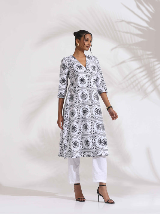 trueBrowns White Cotton Geometric Print Angrakha Kurta Set | Swadesiicart