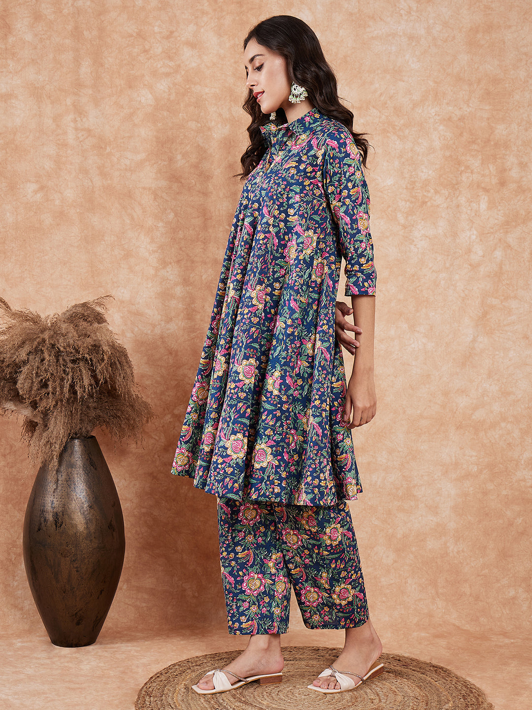 InWeave Women's Blue Green Pink Floral Print Flared Kurta Pant Set - Swadesiicart