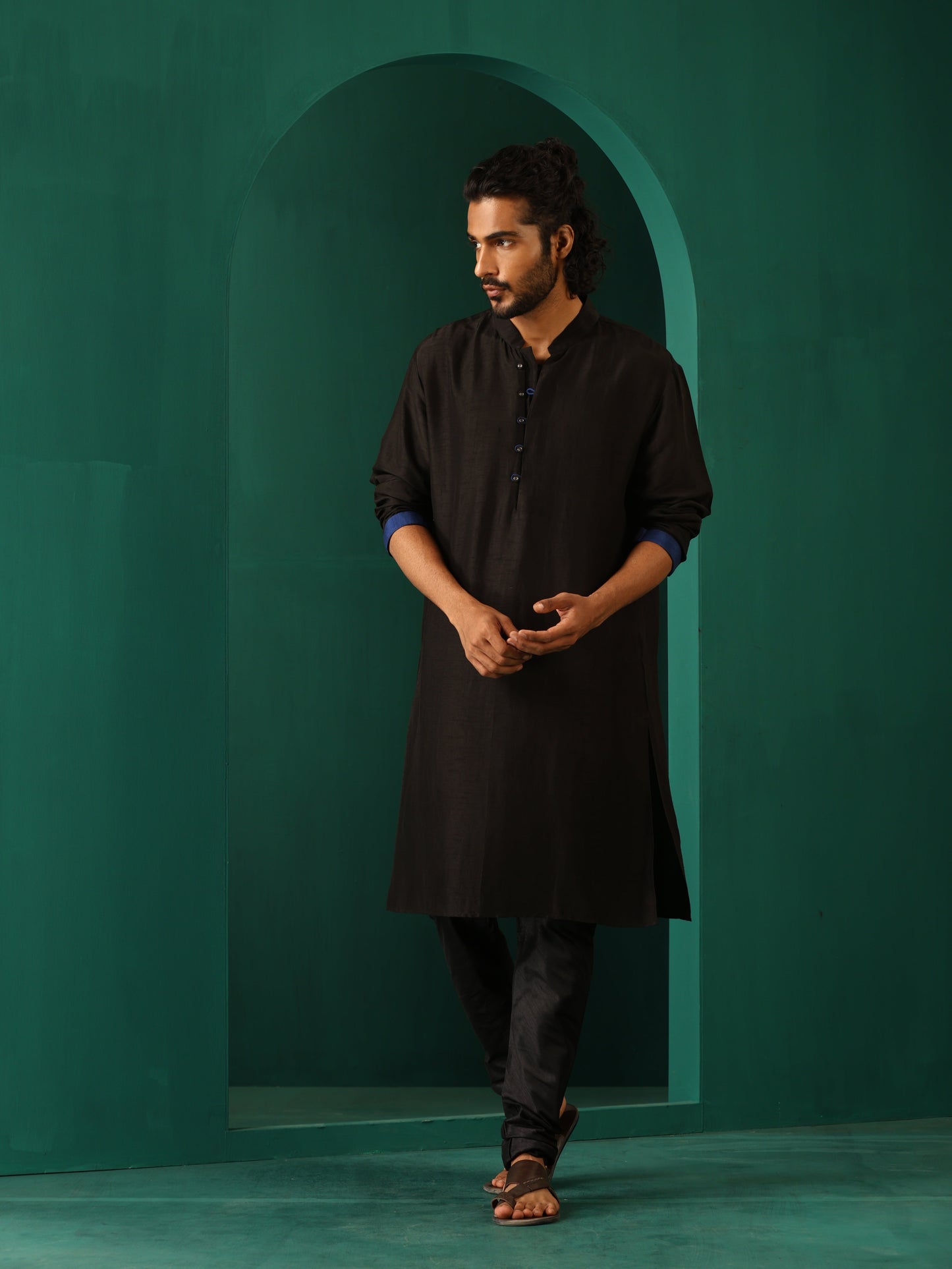 trueBrowns Men's Black Silk Long Kurta | Swadesiicart