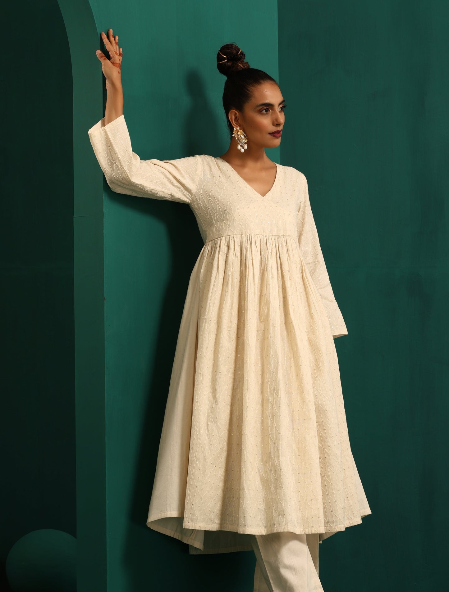 trueBrowns Ivory Tonal Cotton Anarkali Kurta Pant Set | Swadesiicart