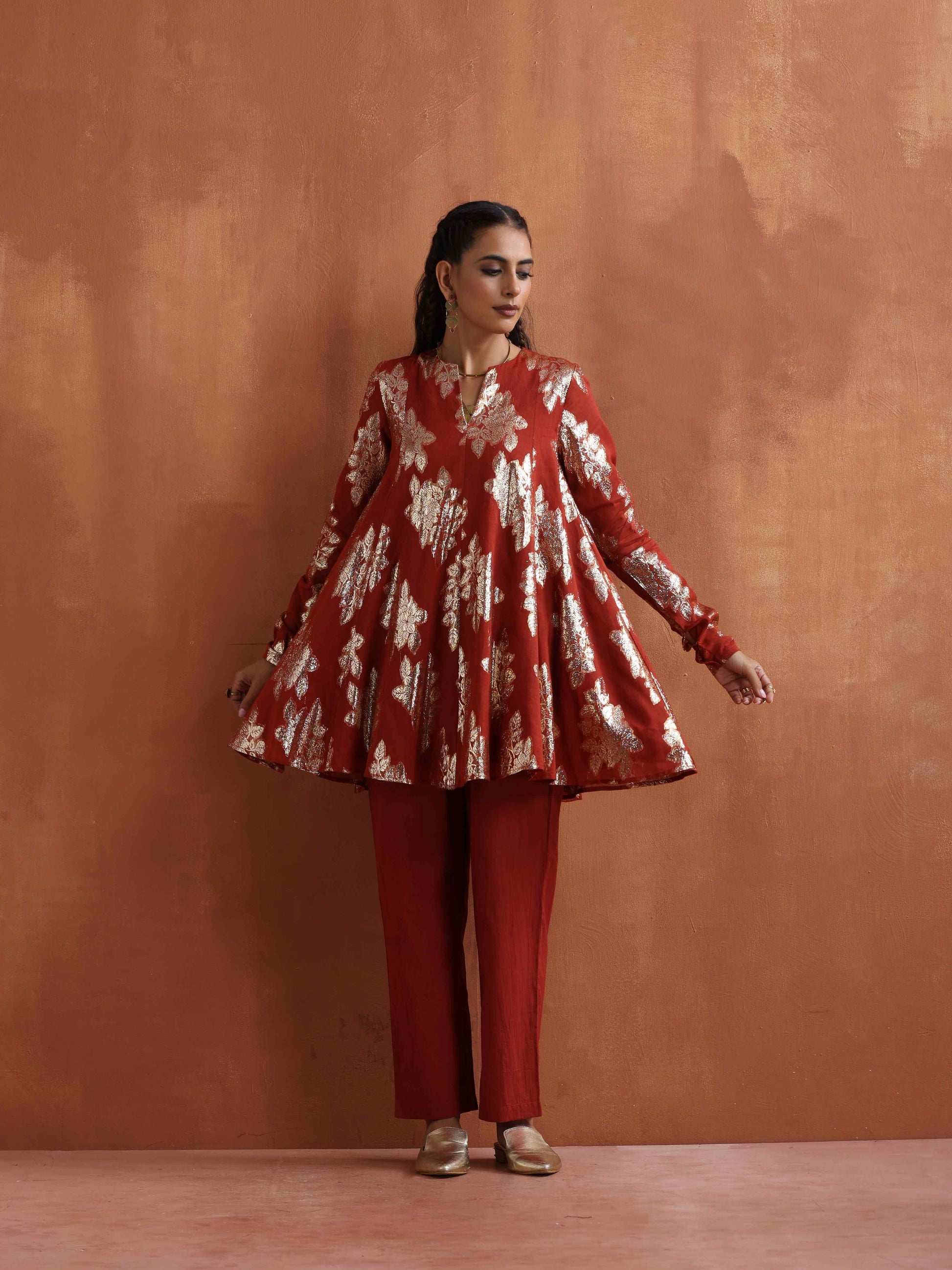 trueBrowns Rust Metallic Flared Anarkali Co-ord Set - Swadesiicart