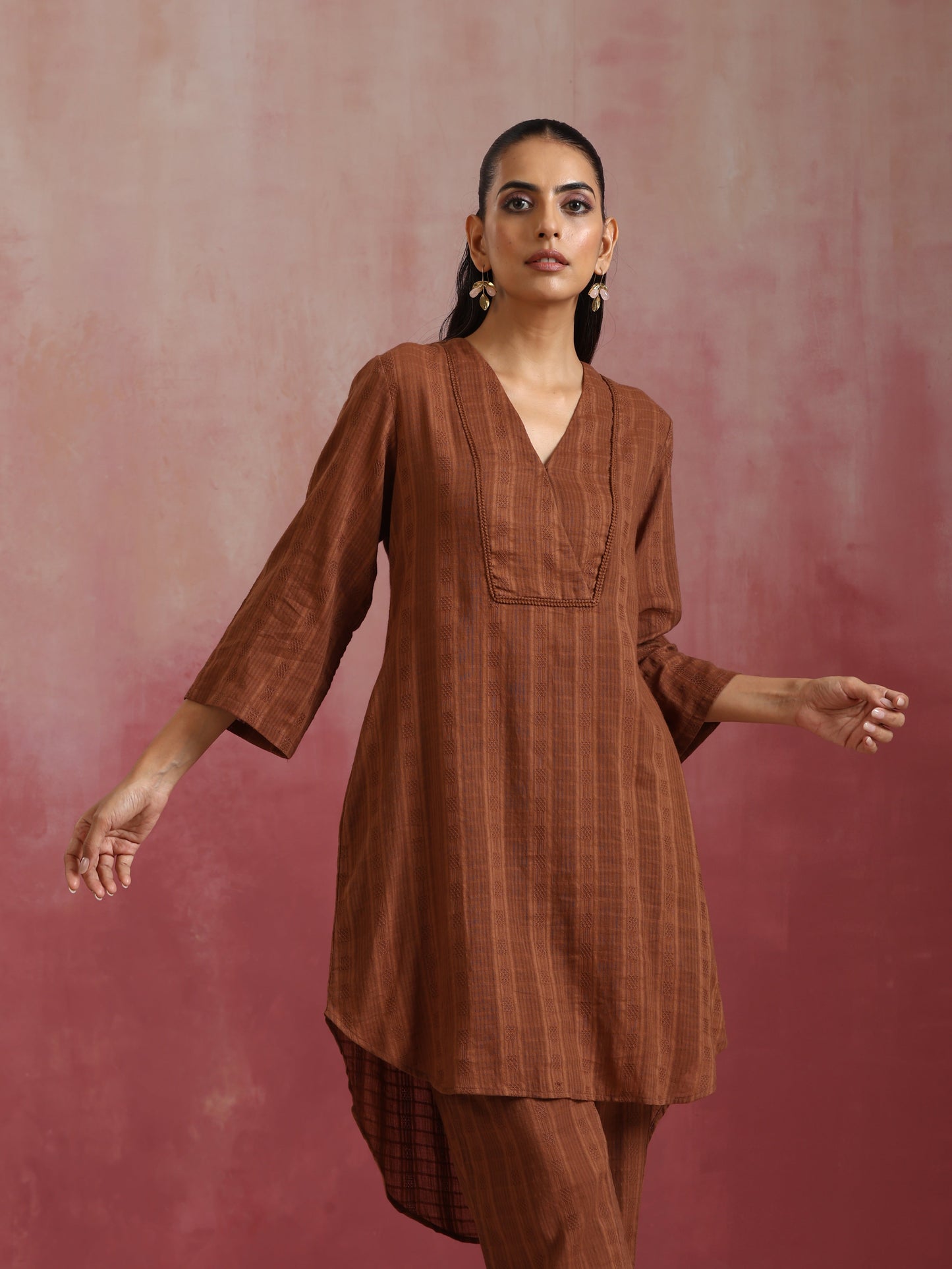 trueBrowns Brown Cotton Dobby Kurta Co-ord set - Swadesiicart