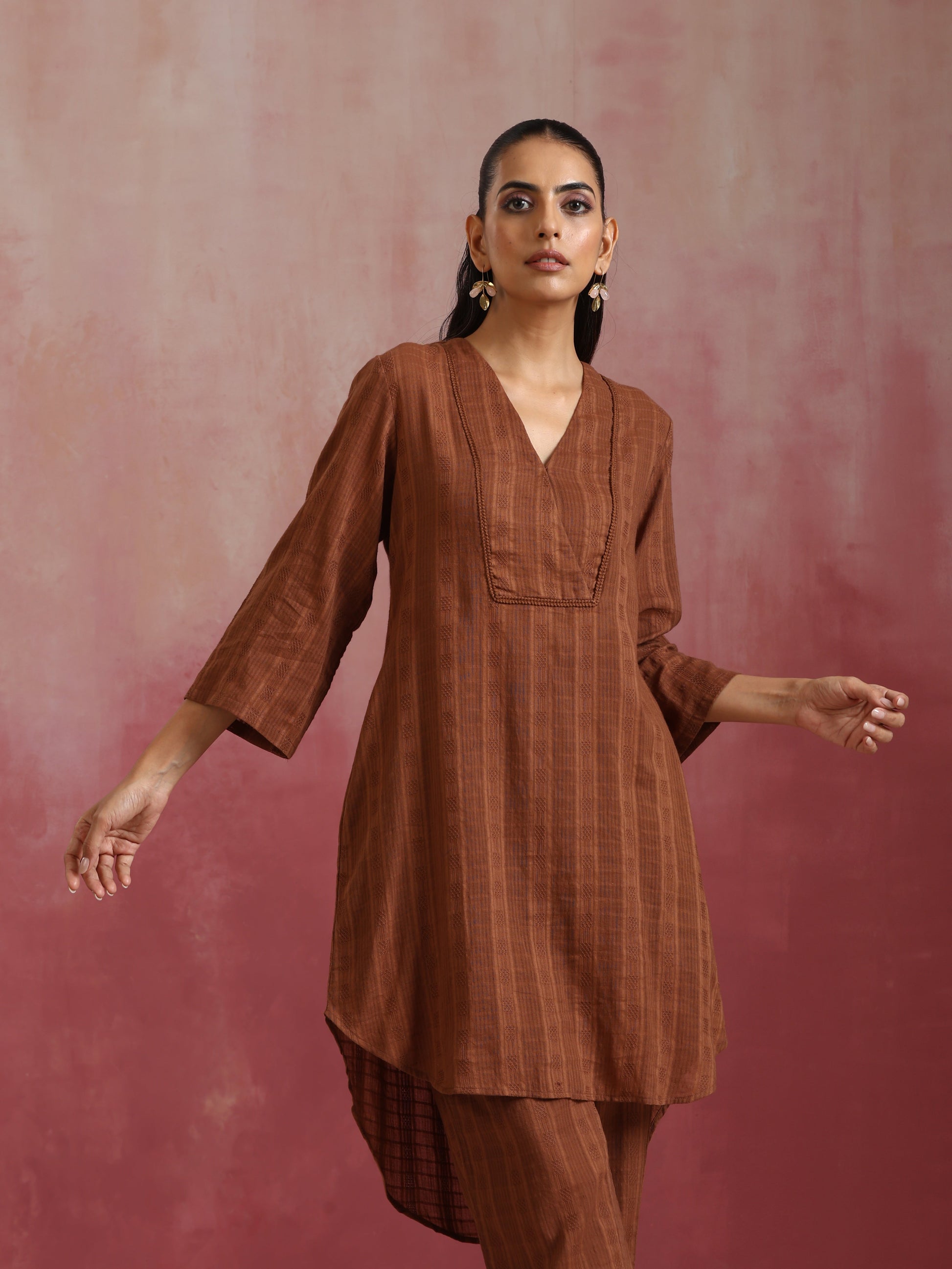 trueBrowns Brown Cotton Dobby Kurta Co-ord set - Swadesiicart