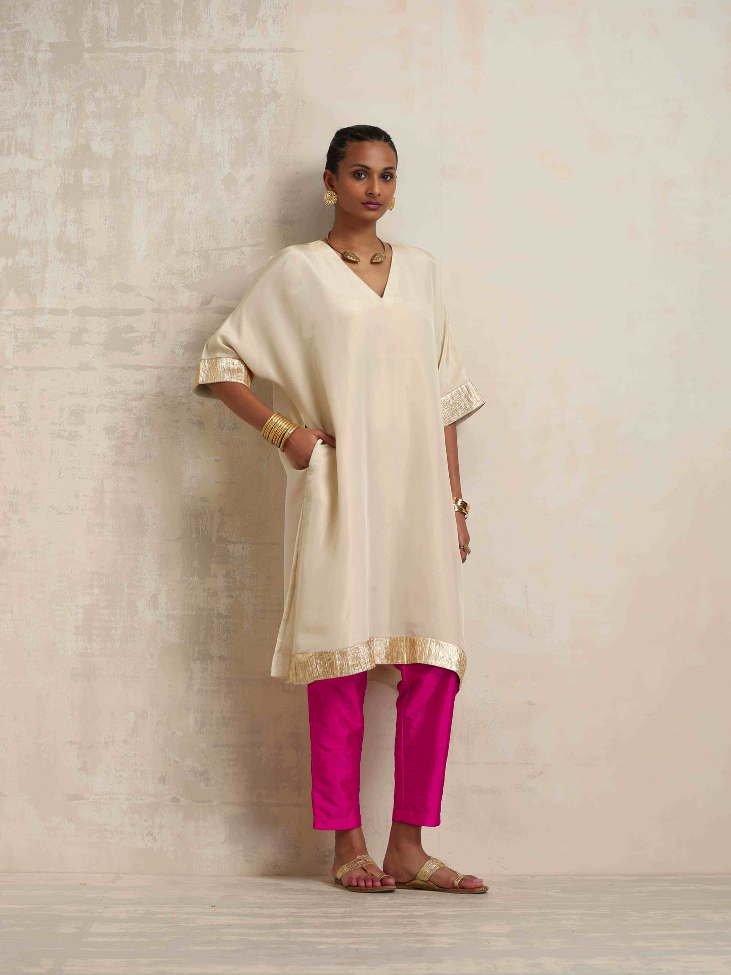 trueBrowns Ivory Tissue Kurta Co-ord Set - Swadesiicart