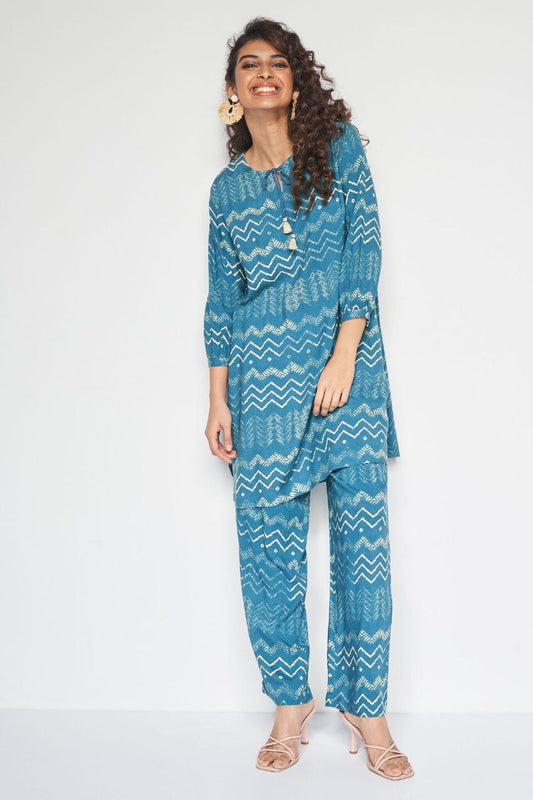 NOZ2TOZ Women's Floral Printed Knee Length Rayon Co-ords Set - Swadesiicart