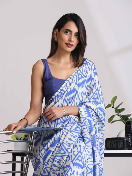 trueBrowns Blue Muslin Ikat Saree | Swadesiicart