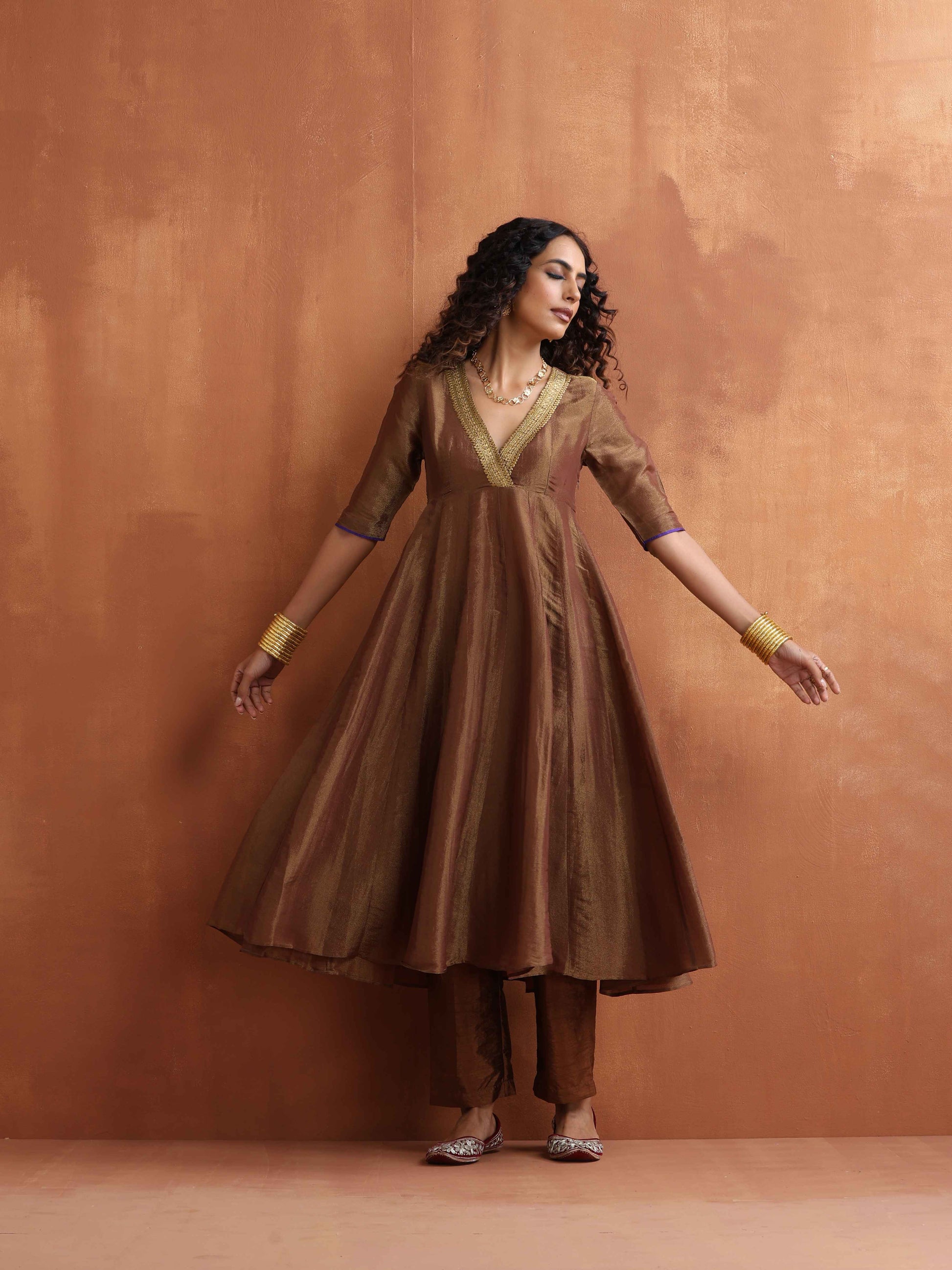 trueBrowns Bronze Tissue Flared Anarkali Kurta Set | Swadesiicart