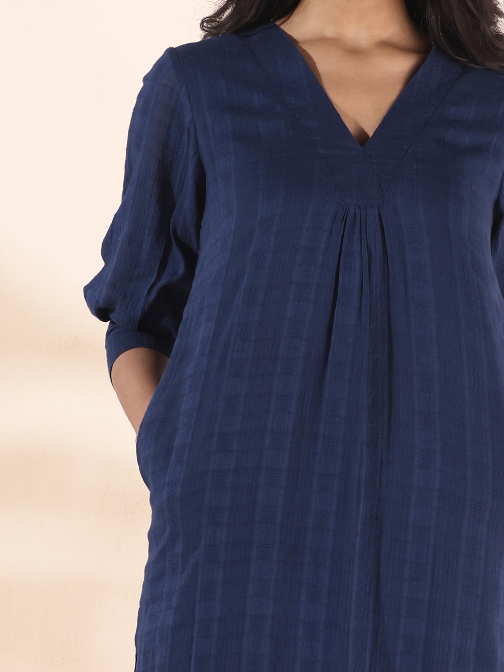 trueBrowns Blue Cotton Dobby Kurta Pant Set | Swadesiicart