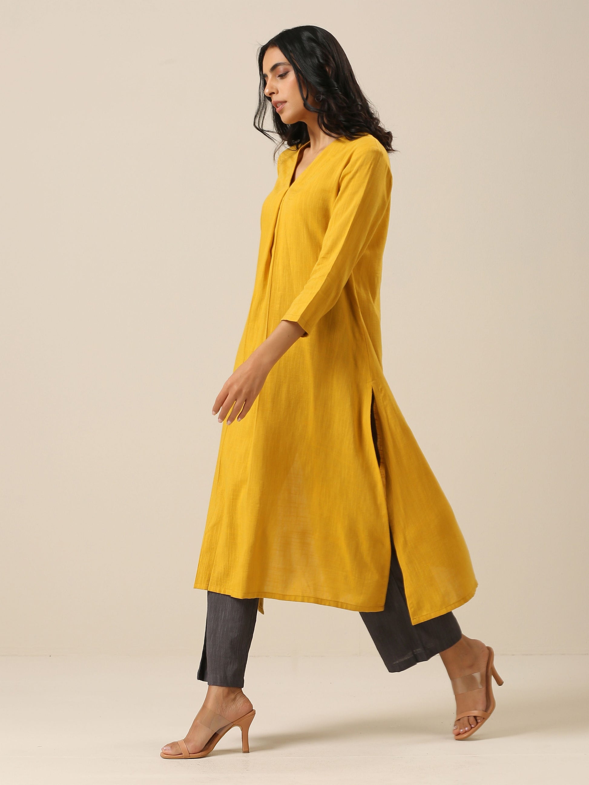 trueBrowns Mustard Yellow Slub Texture Neck Pleat Kurta Pant Set | Swadesiicart