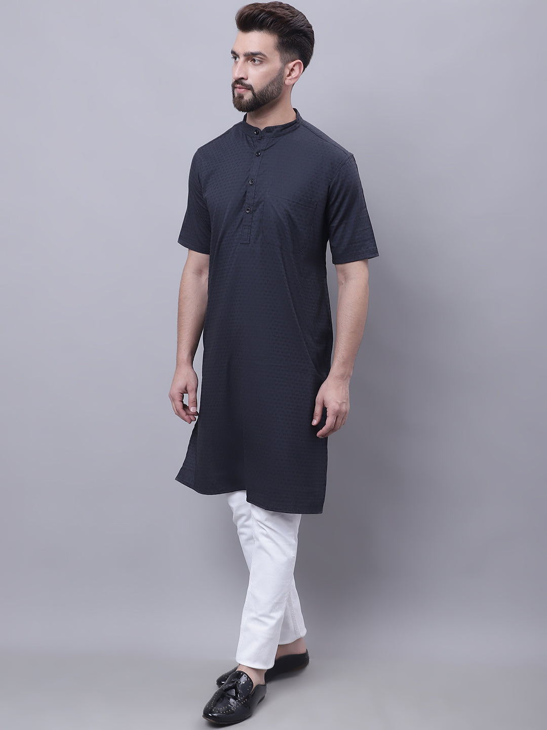 Even Apparels Black Pure Cotton Short Sleeves Kurta With Band Collar | Swadesiicart