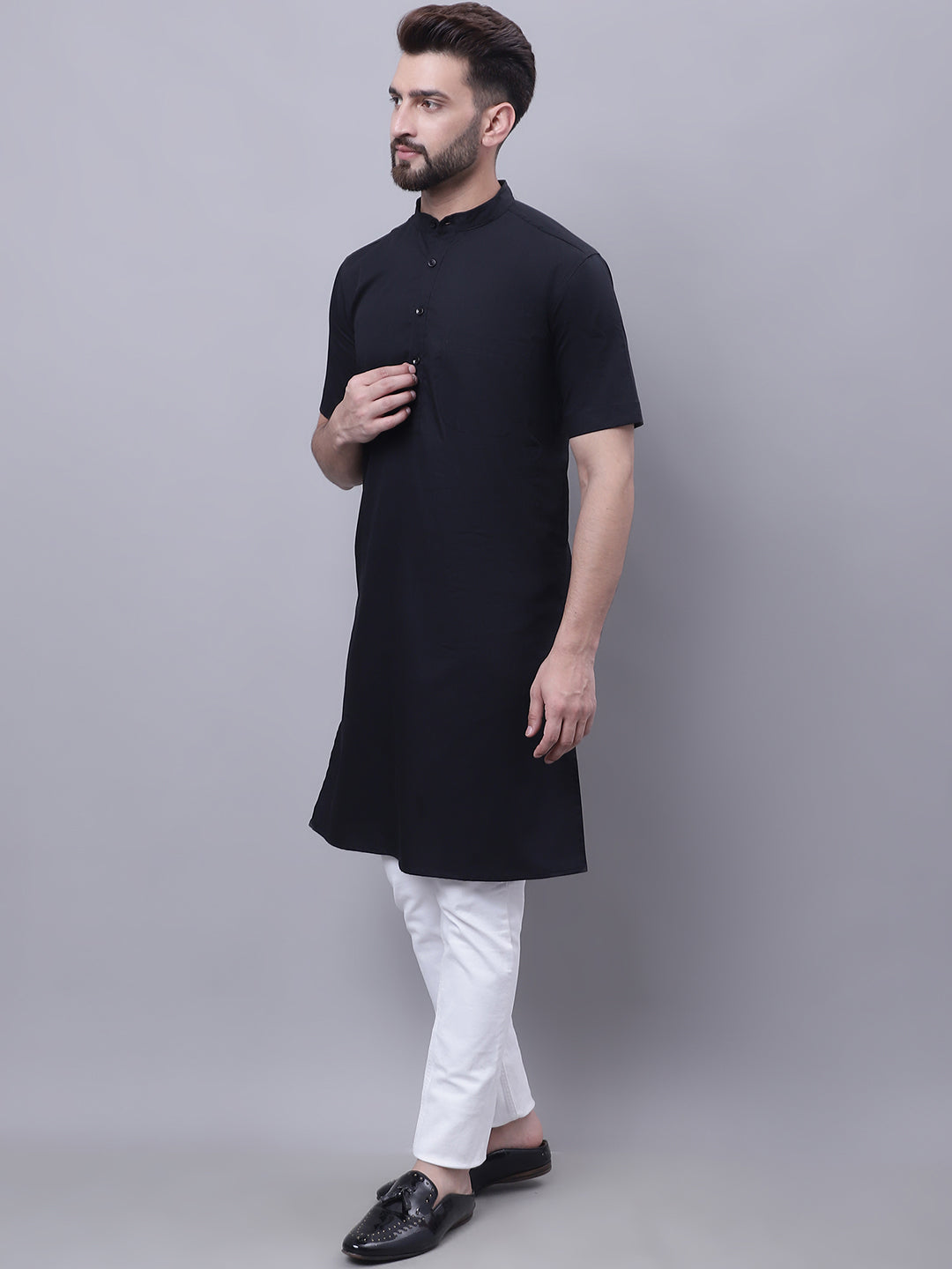 Even Apparels Black Pure Cotton Short Sleeves Kurta With Band Collar | Swadesiicart