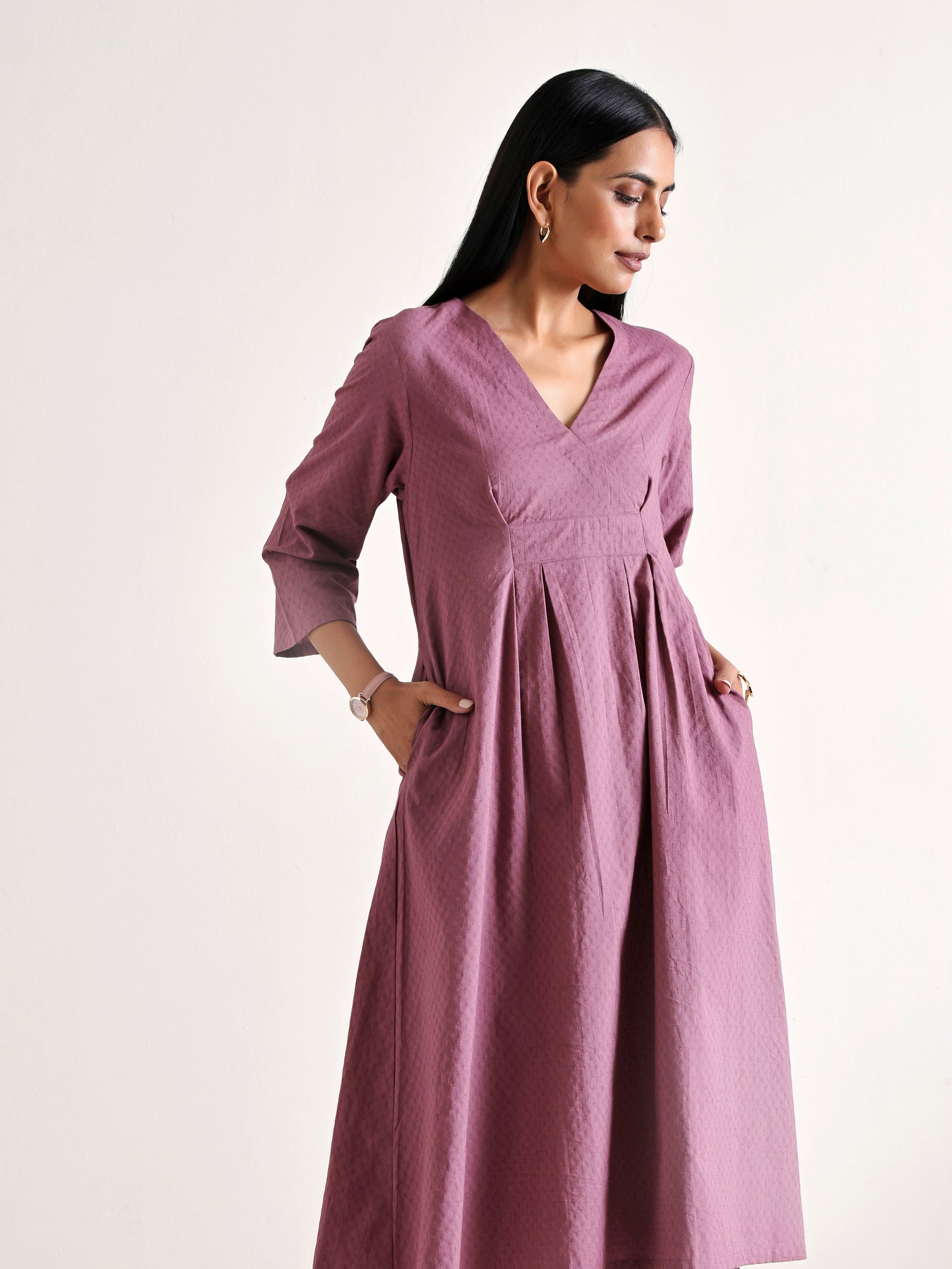 trueBrowns Orchid Overlap Pleat Kurta Pant Set | Swadesiicart