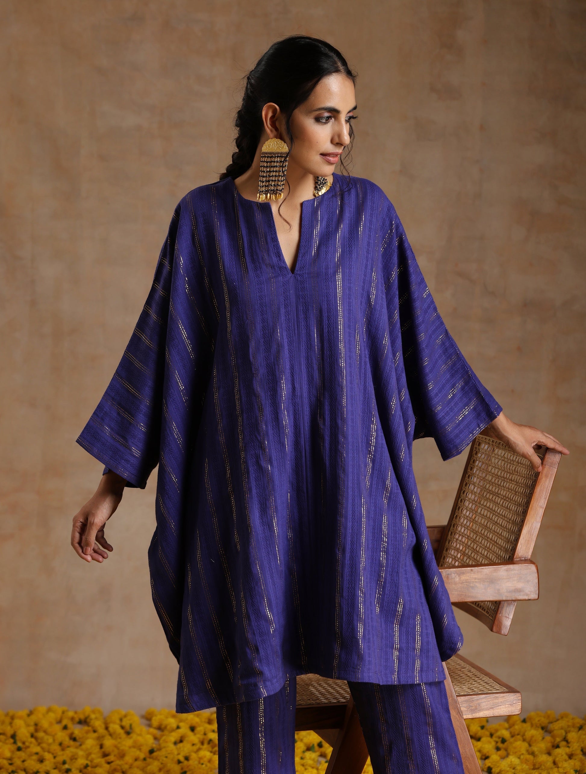 trueBrowns Spectrum Blue Gold Cotton Oversized Round Co-Ord Set - Swadesiicart