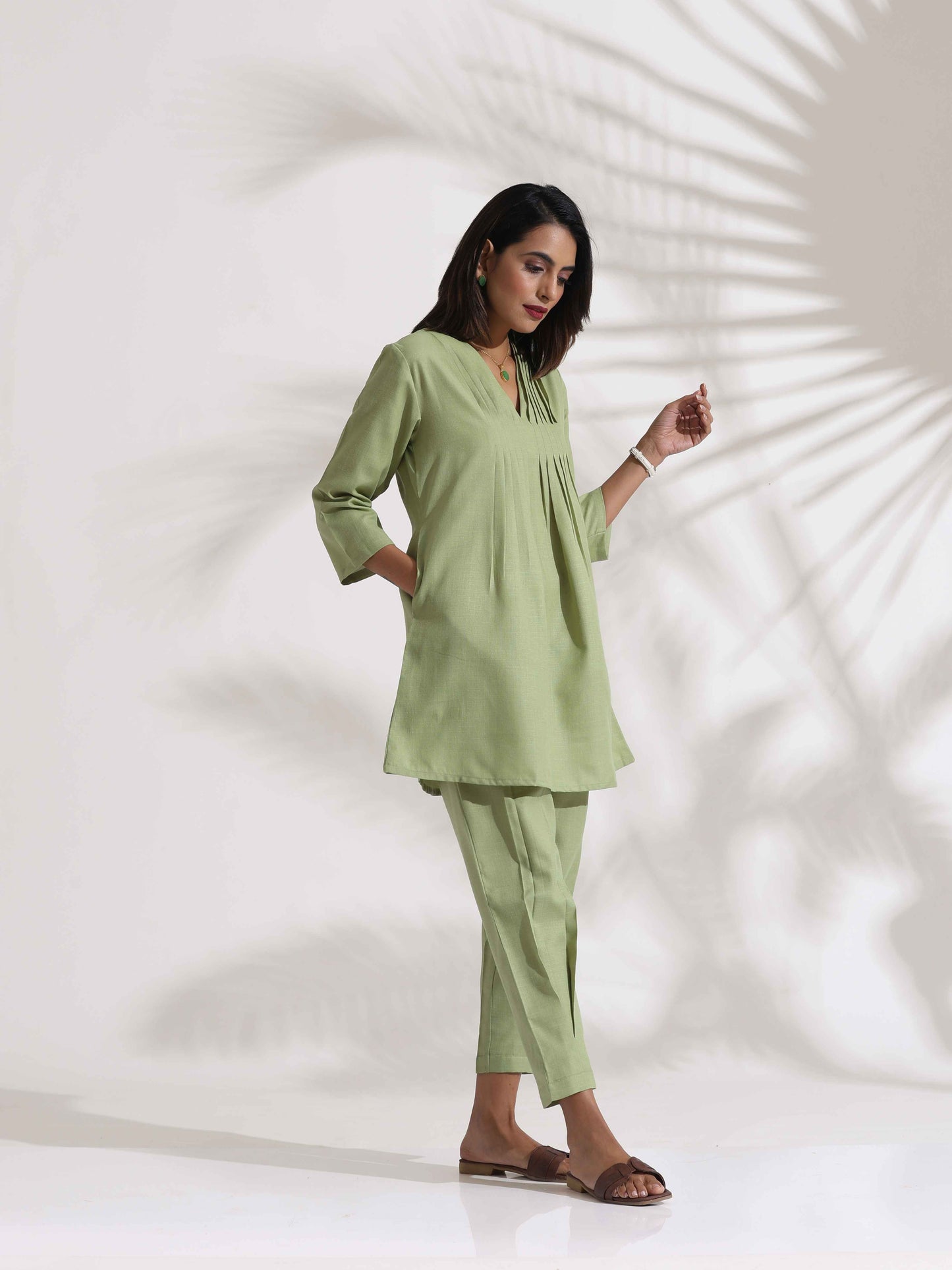 trueBrowns Green Slub Pleated Co-ord Set - Swadesiicart