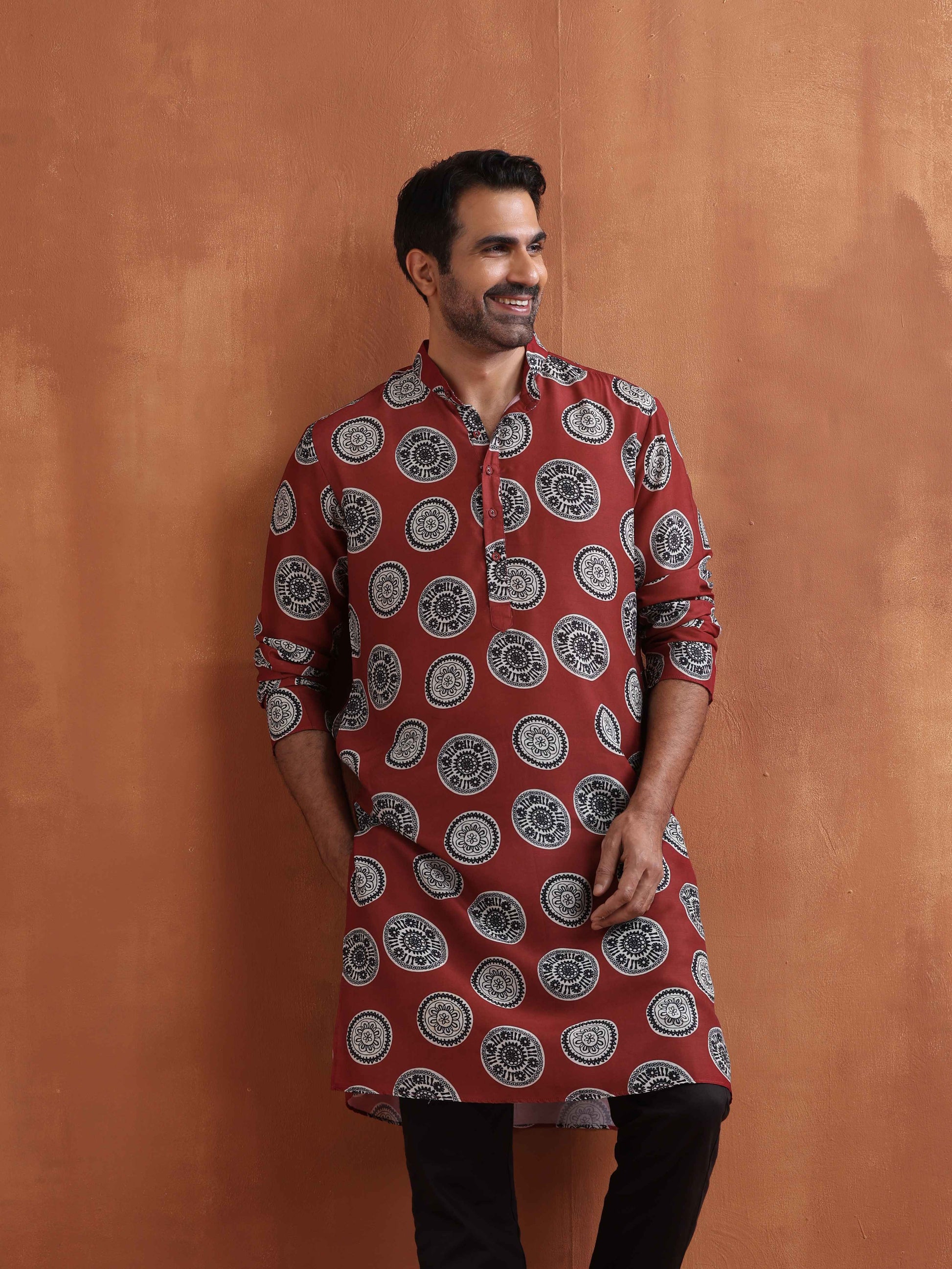 trueBrowns Men's Rust Printed Kurta | Swadesiicart