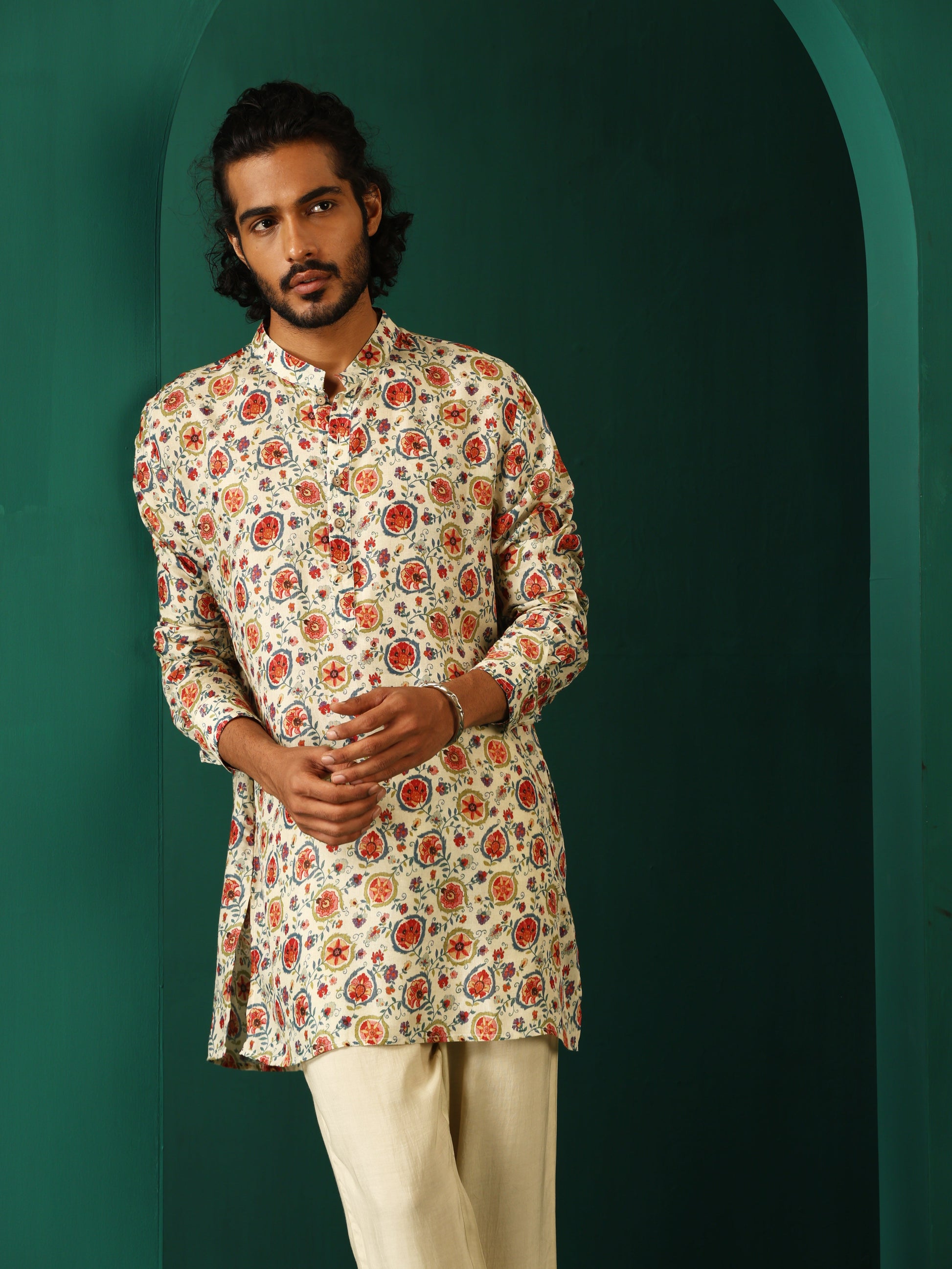 trueBrowns Men's Off White Floral Bunch Muslin Silk Printed Co-ord Set - Swadesiicart