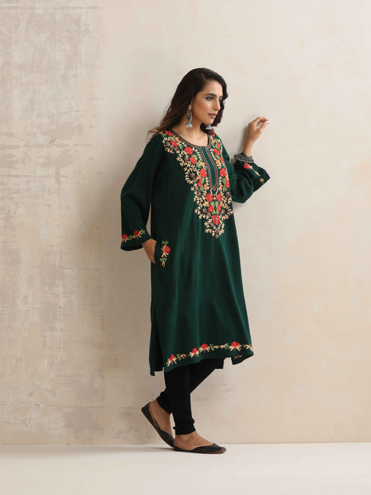 trueBrowns Green Kashmiri Floral Embroidered Woollen Phiran Kurta | Swadesiicart