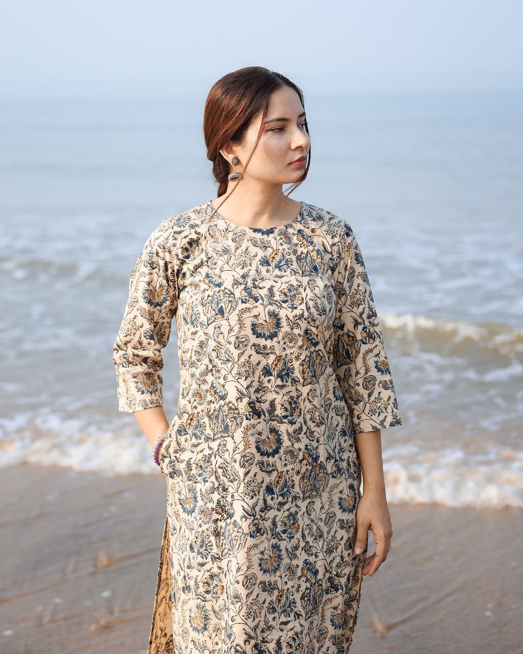 NOZ2TOZ Women's Stylish Rayon Knee Length Floral Printed Kurti - Swadesiicart