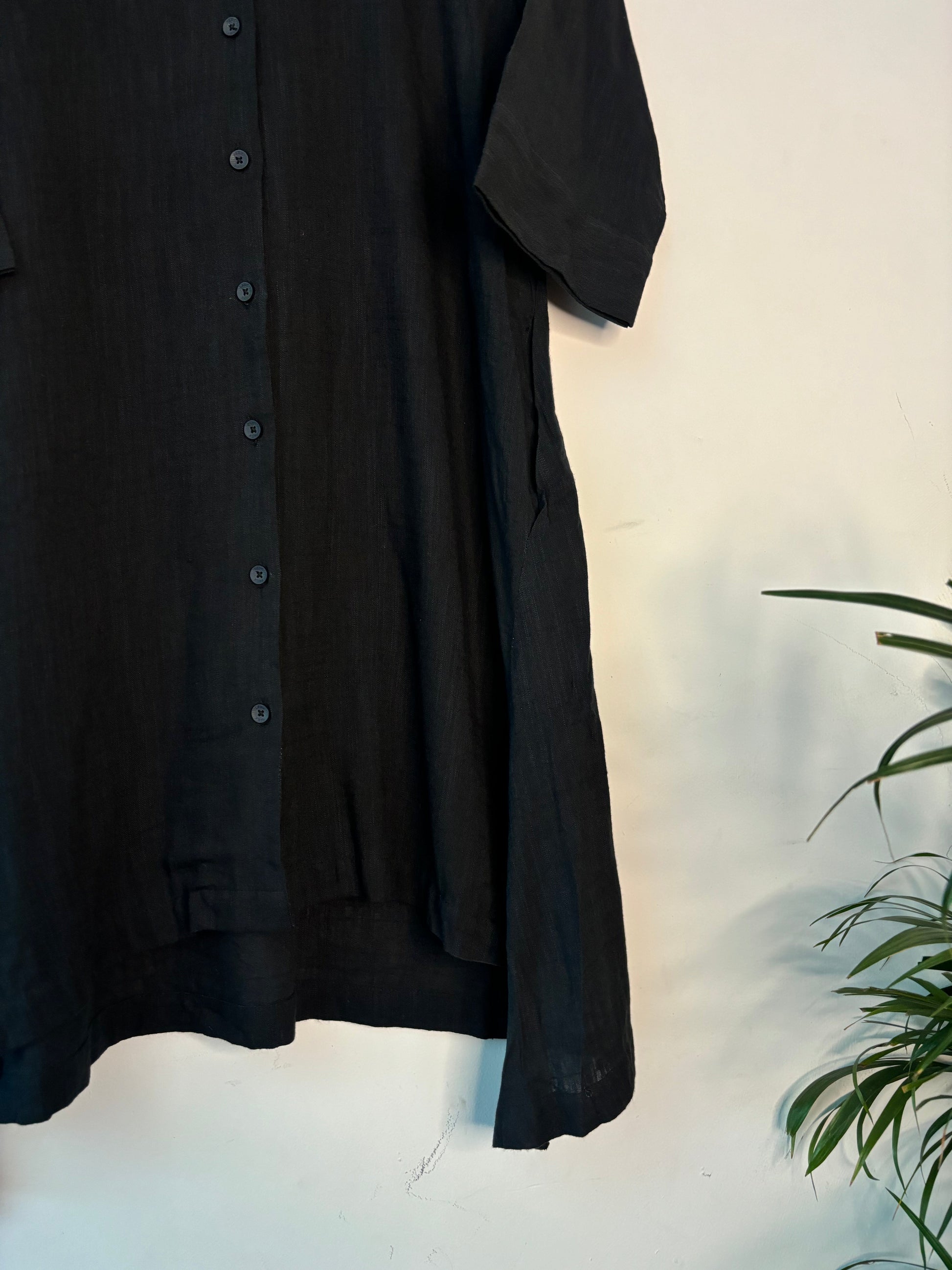 trueBrowns Black Slub Short Shirt Top | Swadesiicart