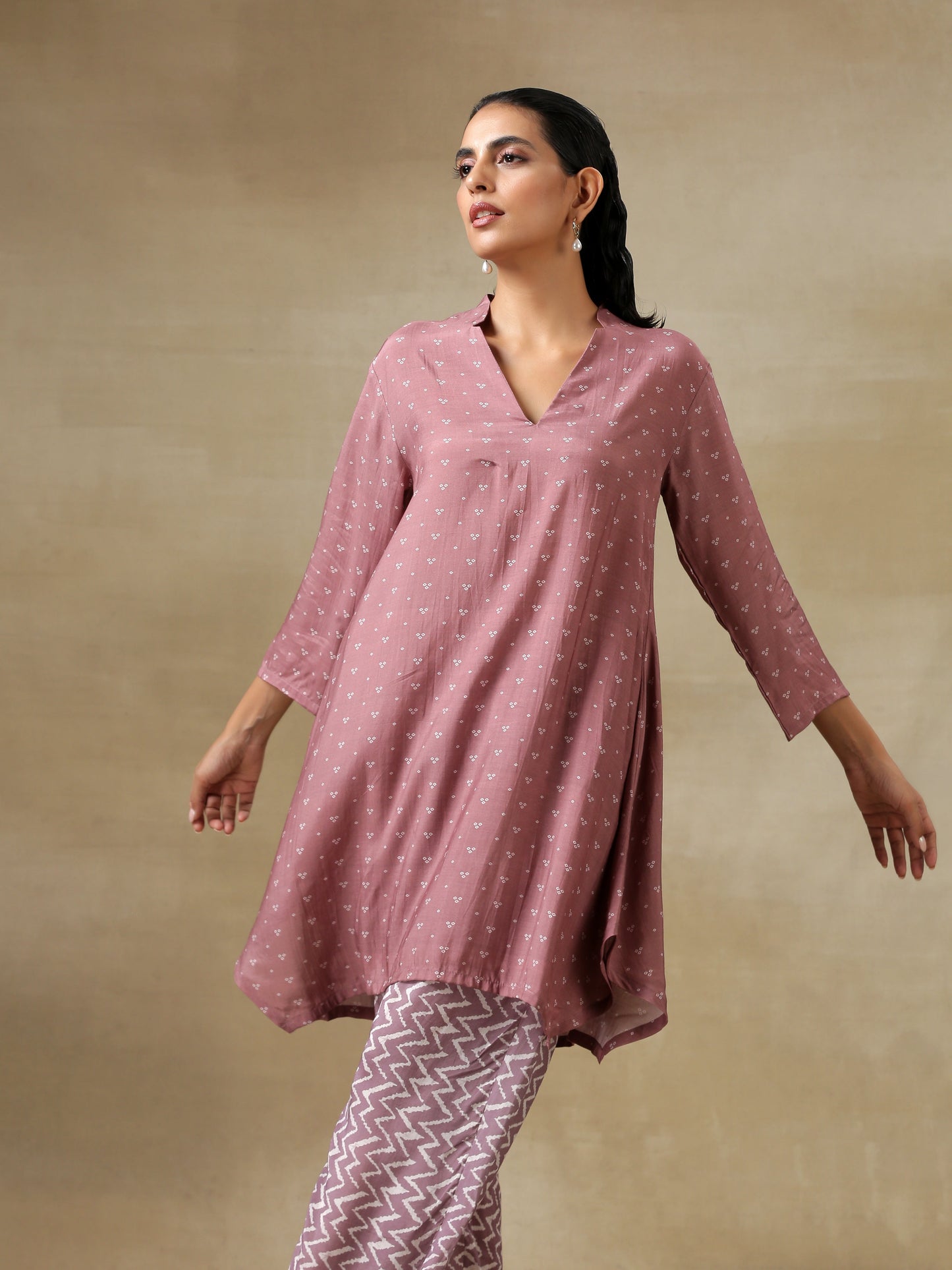 trueBrowns Dark Mauve Bandhani Printed Silk Collared Co-Ord Set - Swadesiicart