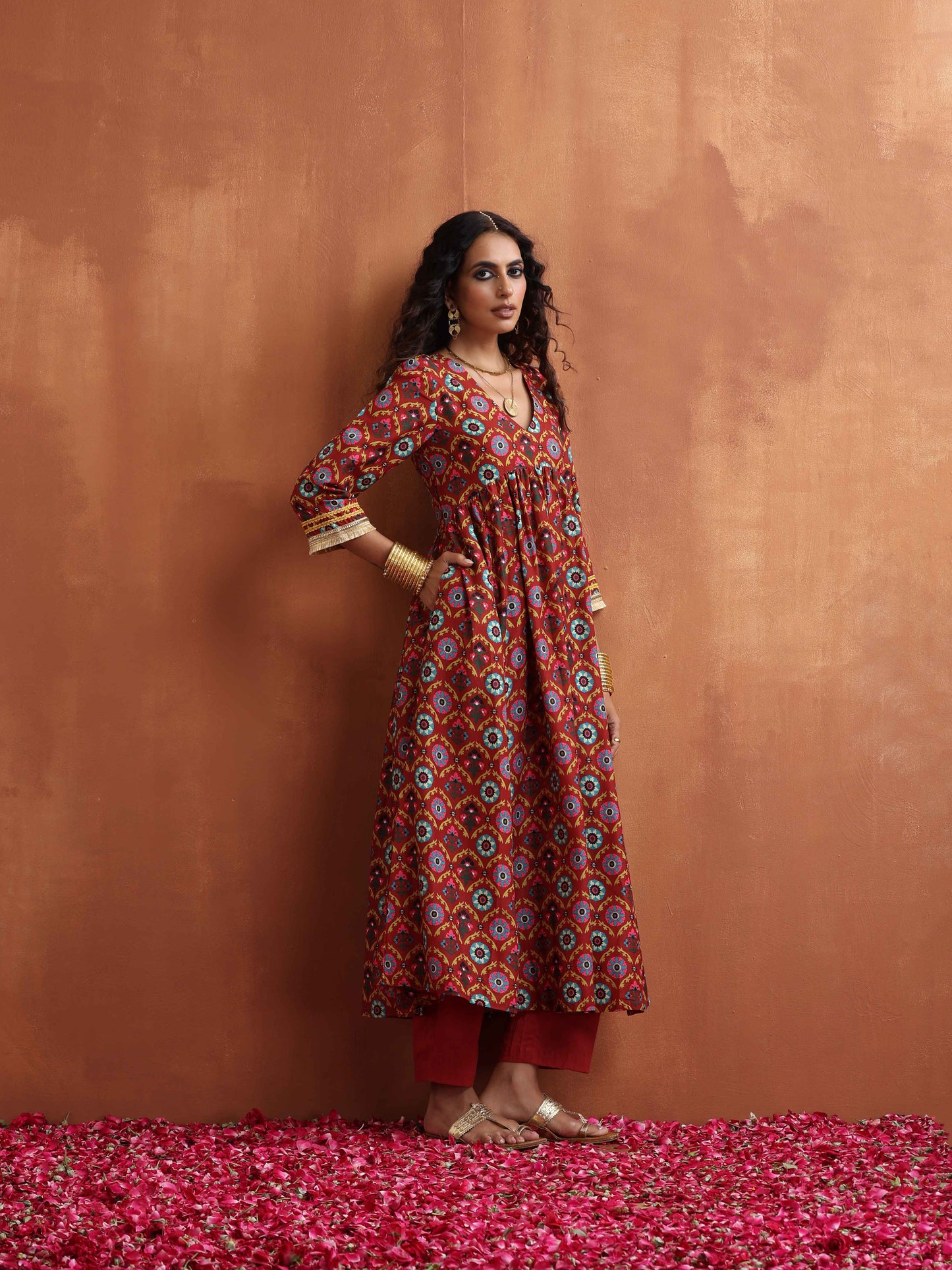 trueBrowns Maroon Flared Anarkali Kurta Set | Swadesiicart