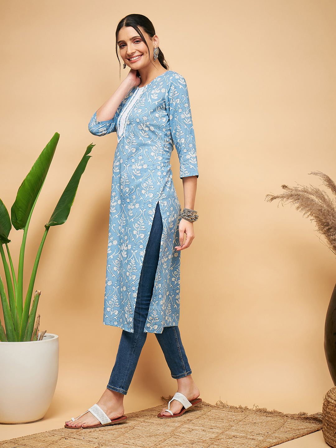 InWeave Women's Powder Blue White Print Lace Straight Kurta - Swadesiicart