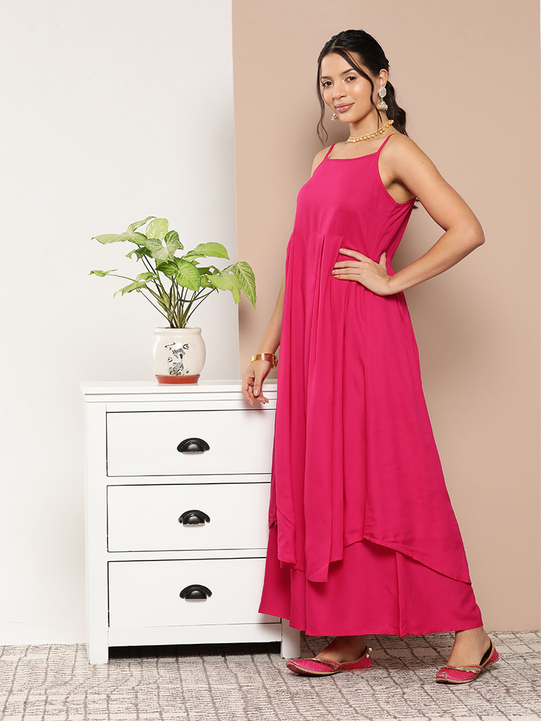 InWeave Women's Fuchsia Strappy Set With Navy Floral Organza Dupatta - Swadesiicart