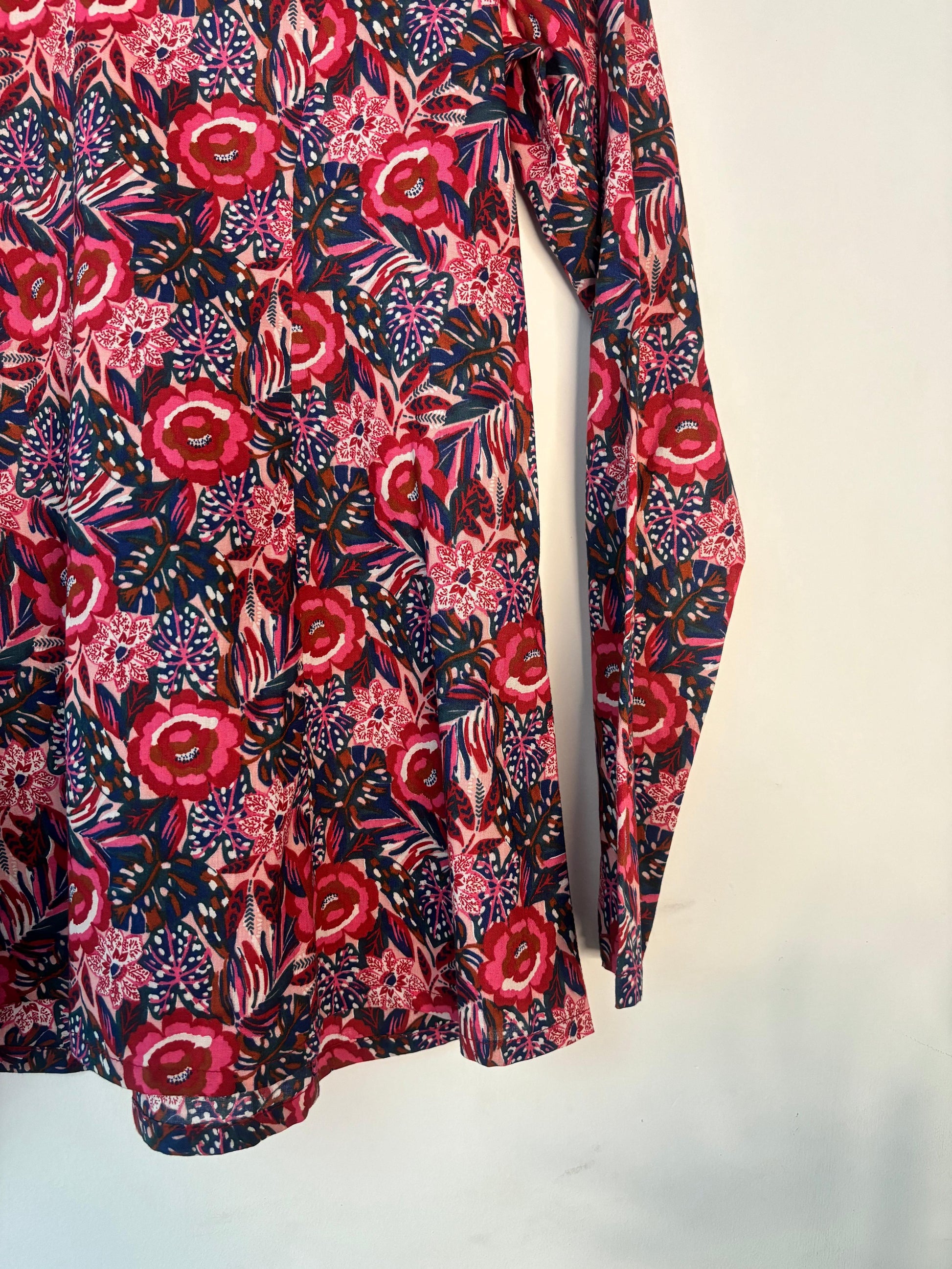 trueBrowns Pink Floral Top | Swadesiicart