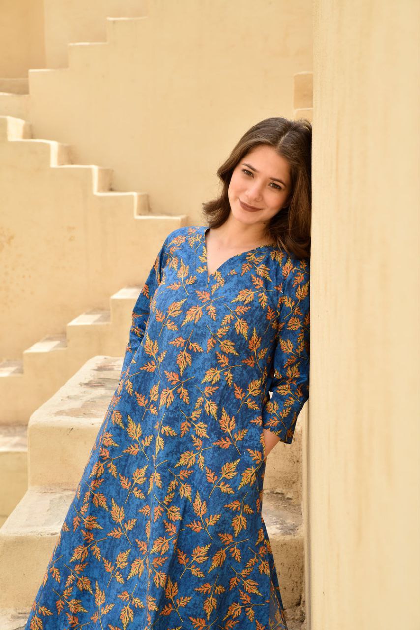 NOZ2TOZ Floral Printed Knee Lengthn v Neck Rayon Co-ords Set - Swadesiicart