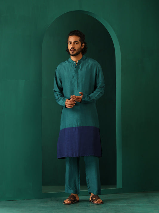 trueBrowns Men's Blue Color Block Silk Long Kurta | Swadesiicart