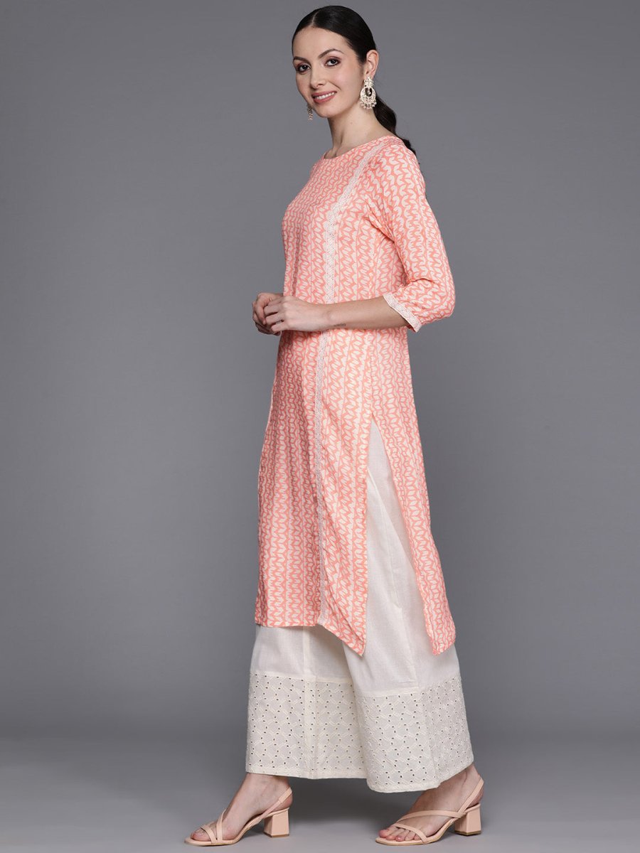 Ahalyaa Abstract Printed Pure Cotton Kurta with Lace Detail | Swadesiicart