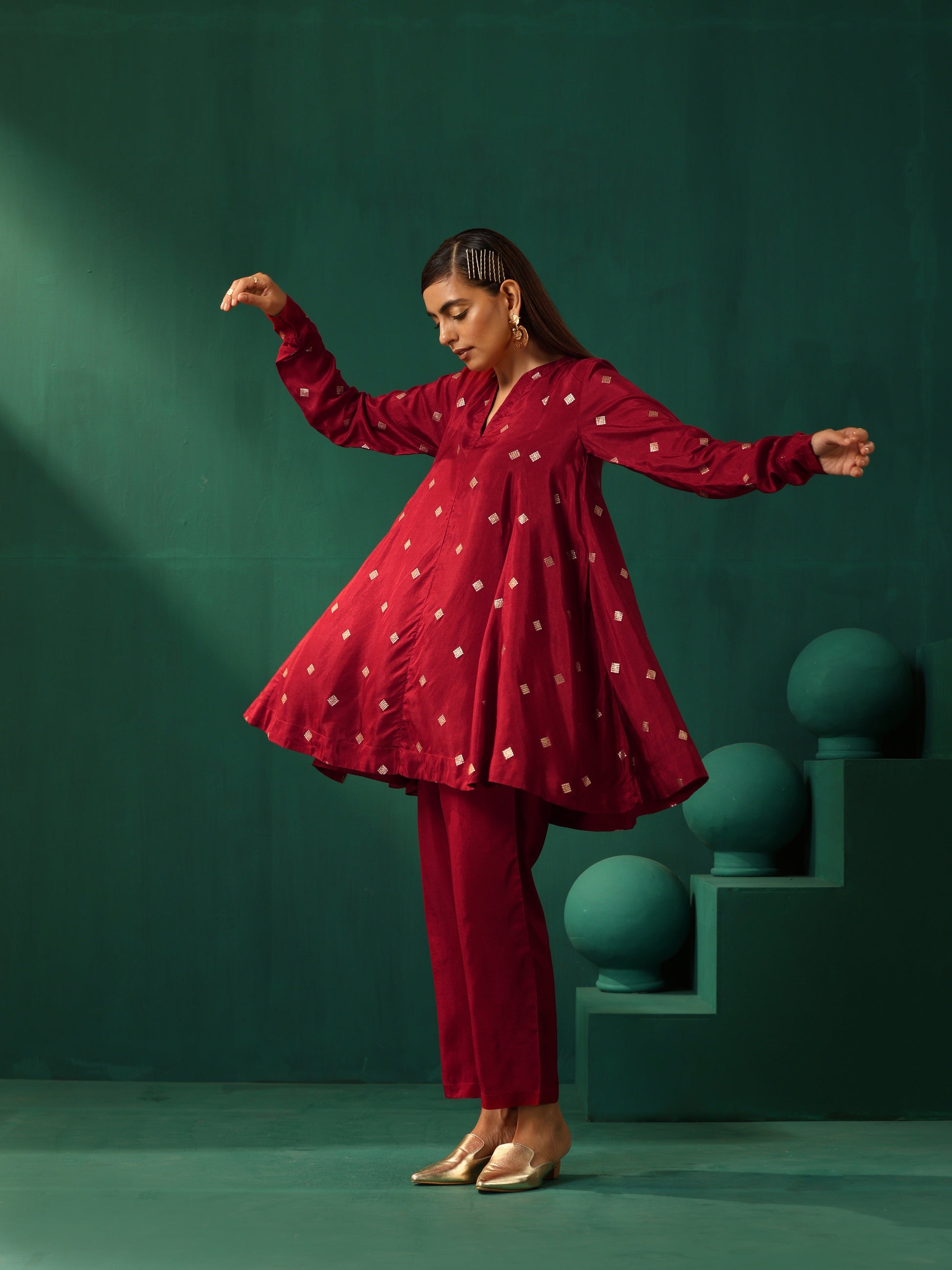 trueBrowns Maroon Diamond Viscose Silk Relaxed Co-ord Set - Swadesiicart
