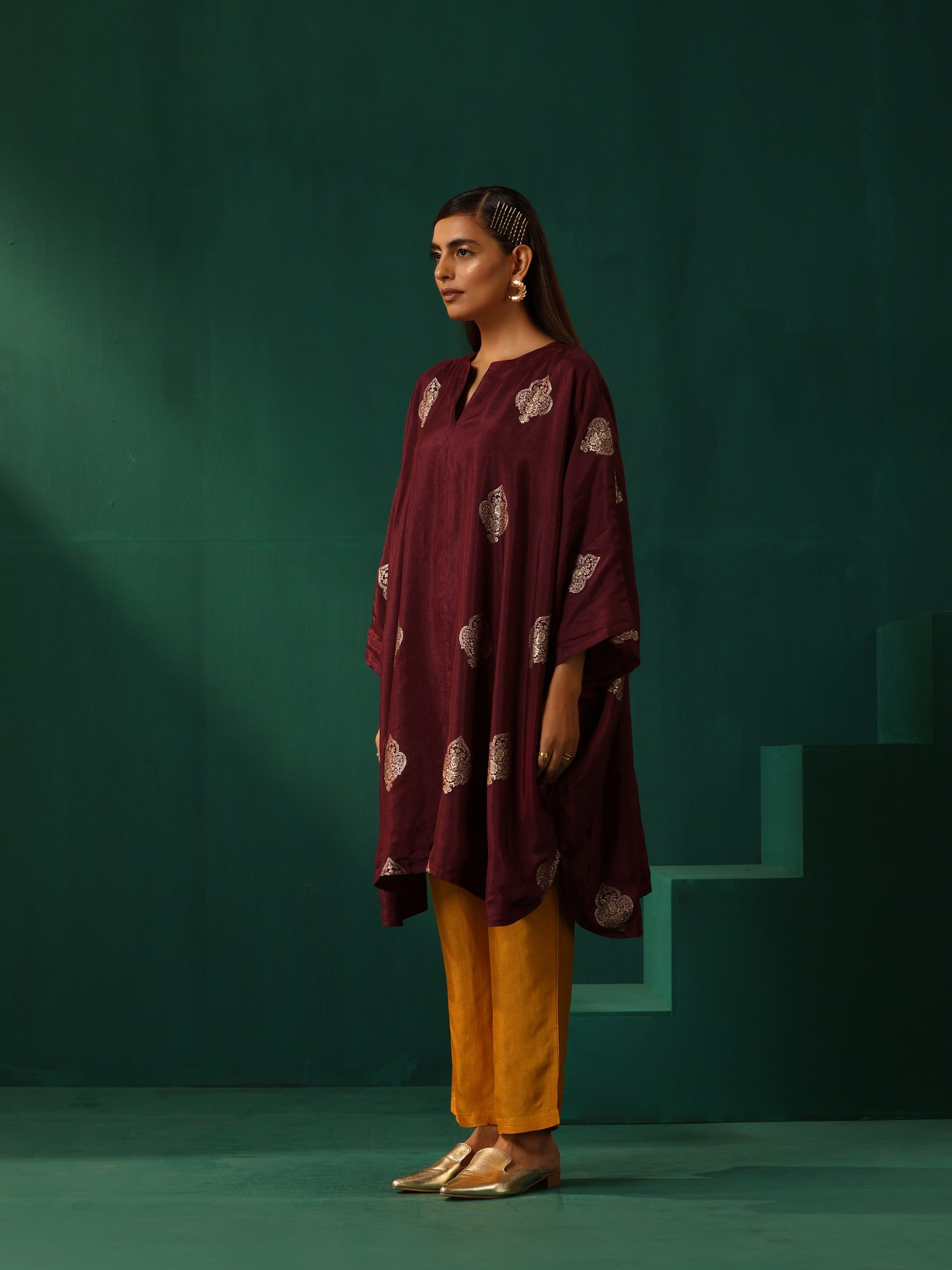 trueBrowns Wine Geometric Viscose Silk Kaftan Kurta Pant Set | Swadesiicart