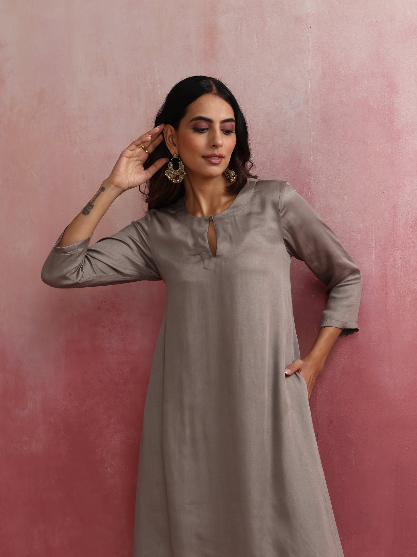 trueBrowns Grey High low Kurta Set | Swadesiicart