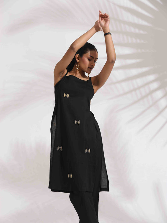trueBrowns Black Cotton Embroidered Straight Kurta Set - Swadesiicart