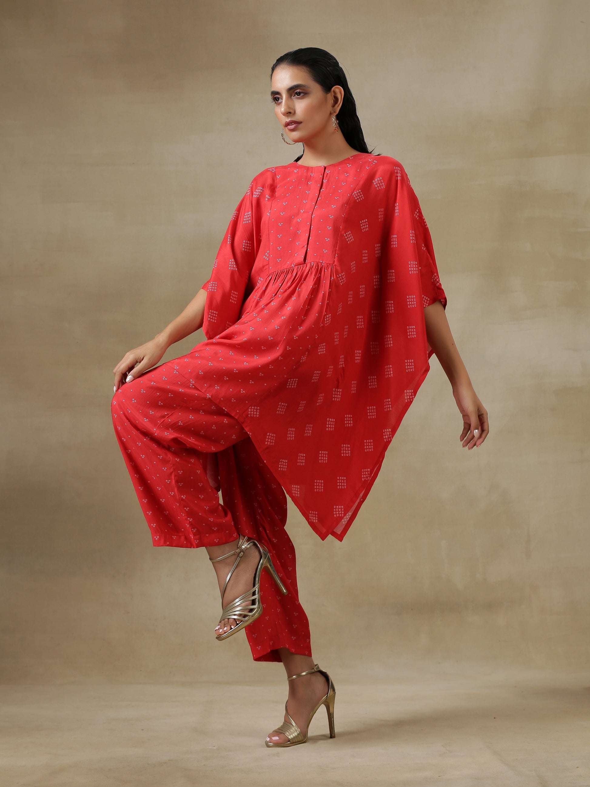 trueBrowns Red Bandhani Printed Silk Kaftan Gathered Co-Ord Set - Swadesiicart