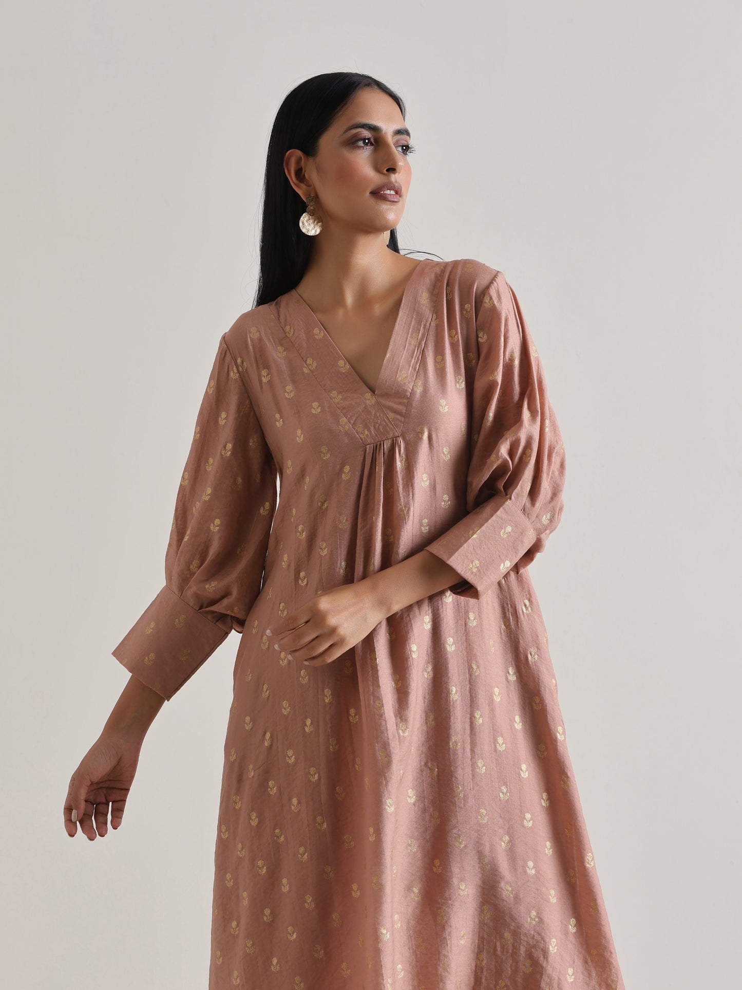 trueBrowns Beige Foil Puff Sleeve Kurta Set | Swadesiicart