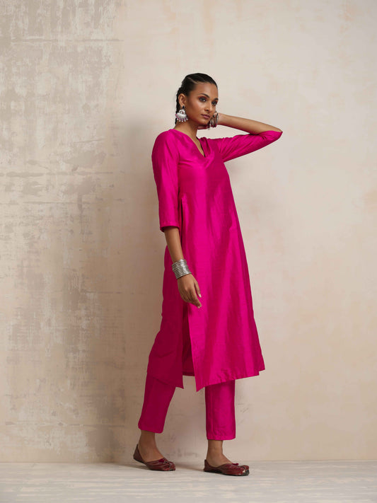 trueBrowns Pink Silk High Slit Kurta Set | Swadesiicart