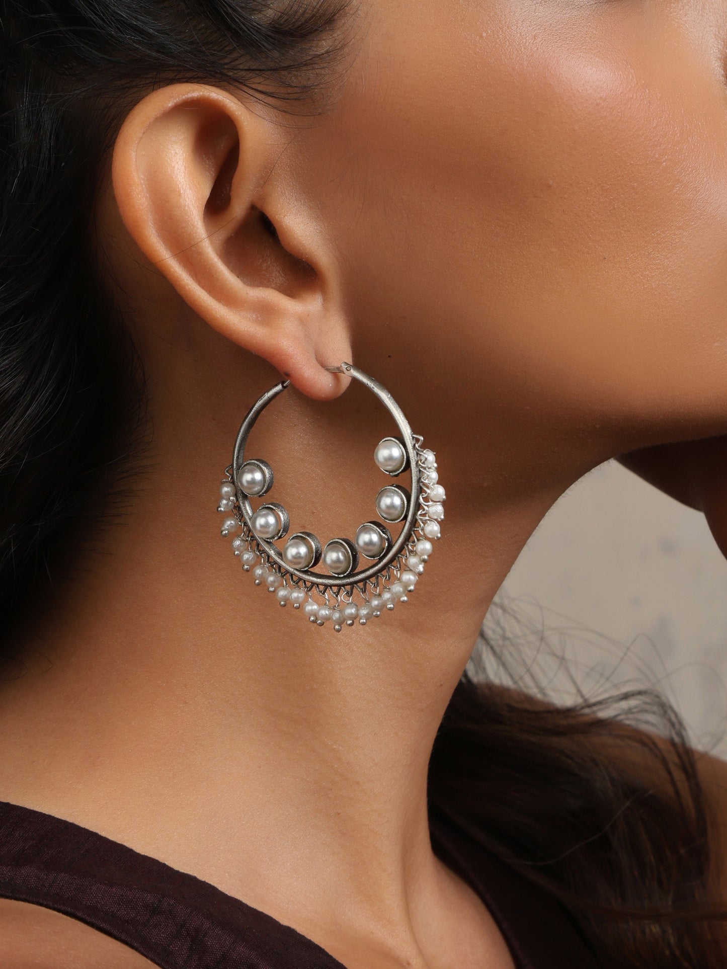 trueBrowns Silver Tone Pearl Hoop Earrings | Swadesiicart