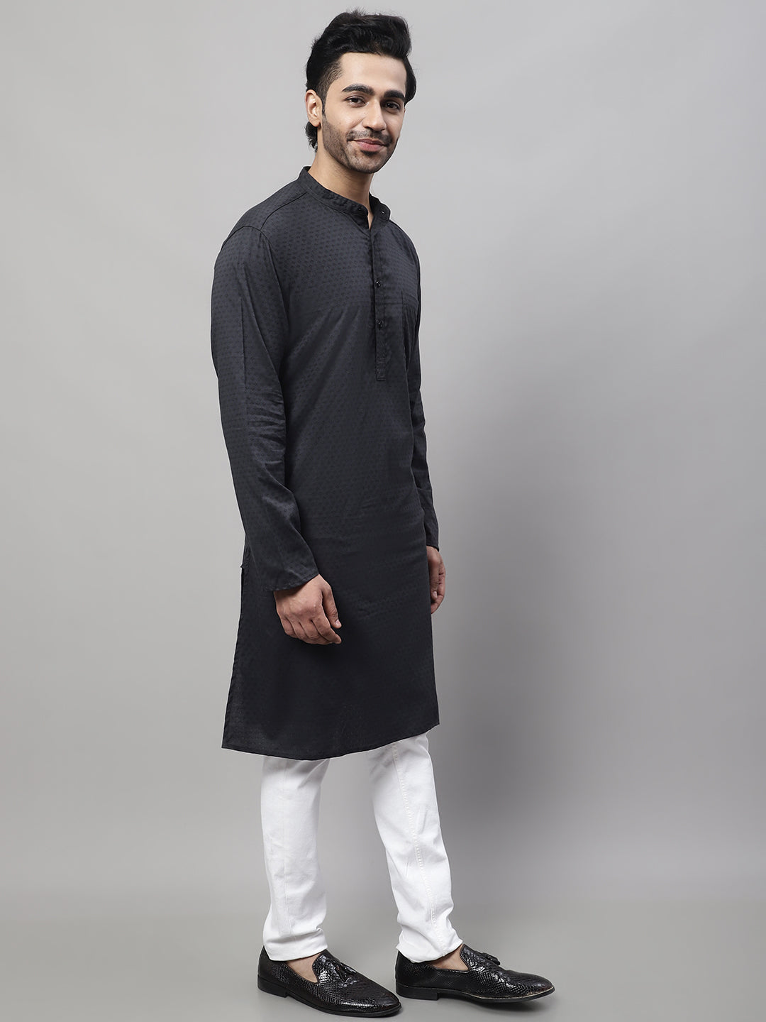 Even Apparels Black Pure Cotton Kurta With Band Collar | Swadesiicart