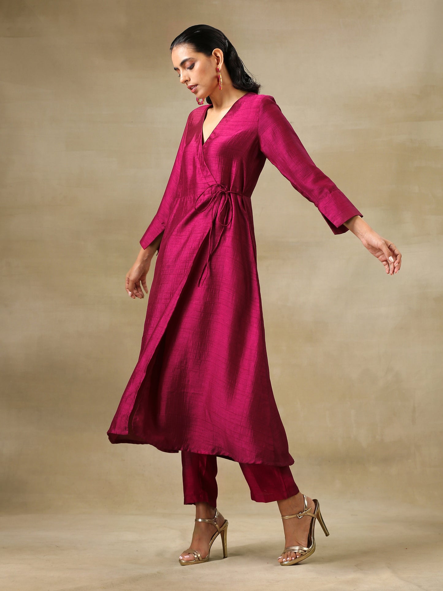trueBrowns Purple Textured Silk Angrakha Kurta Pant Set | Swadesiicart