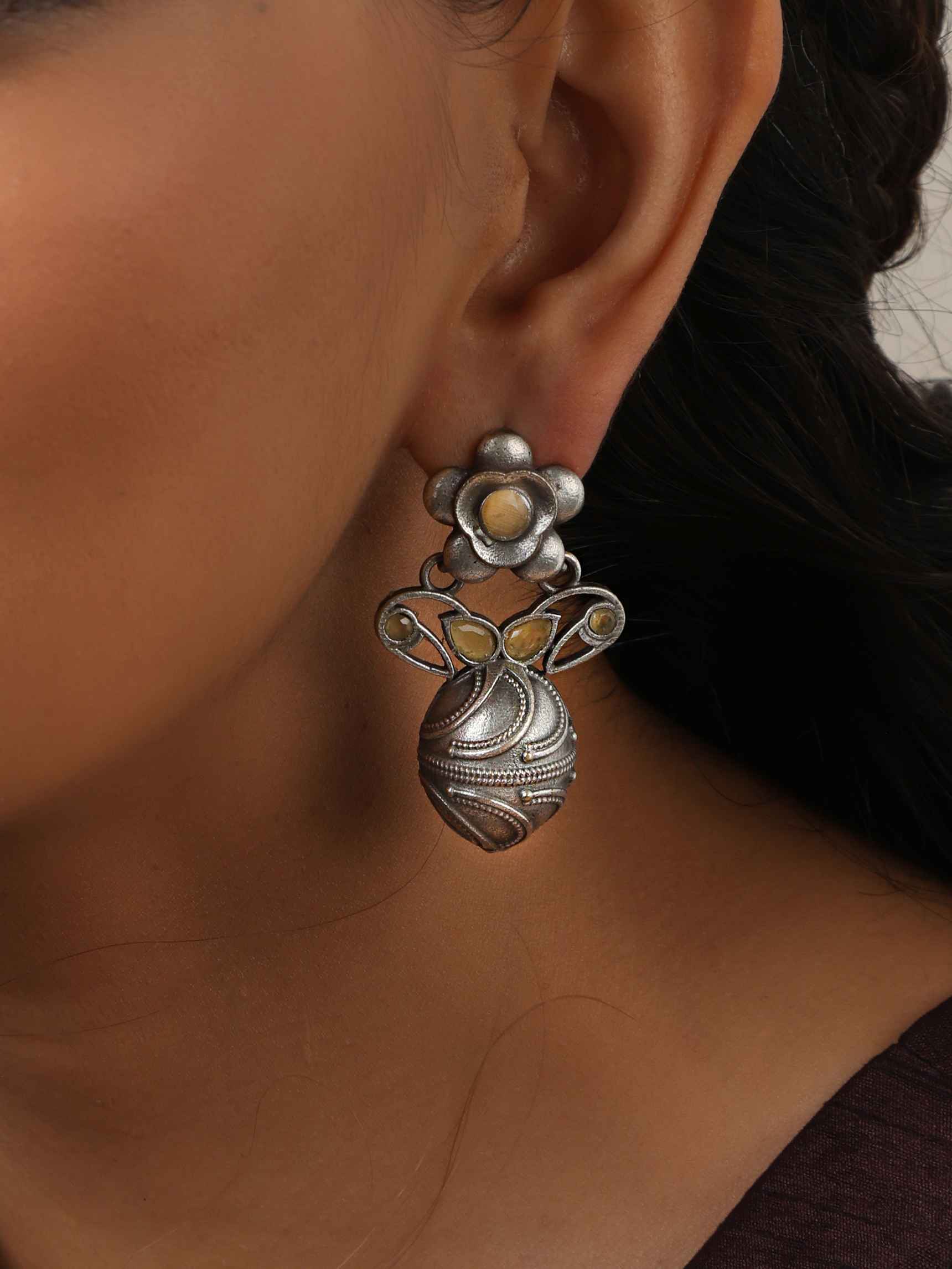 trueBrowns Silver Tone Oval Drop Earrings | Swadesiicart