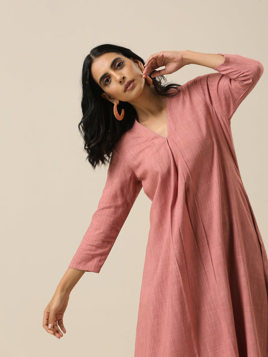 trueBrowns Light Mauve Slub Texture Neck Pleat Kurta Pant Set | Swadesiicart