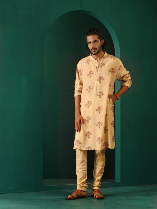 trueBrowns Men's Beige Floral Bunch Muslin Silk Printed Long Kurta | Swadesiicart