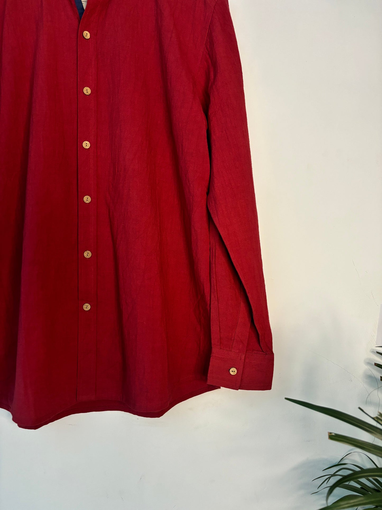 trueBrowns Maroon Slub Men's Shirt | Swadesiicart