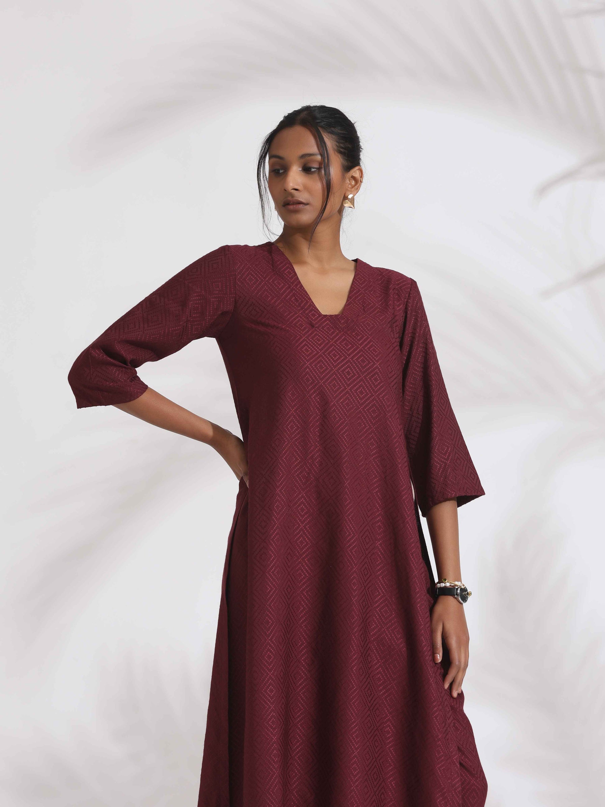 trueBrowns Maroon Dobby Kurta Set | Swadesiicart